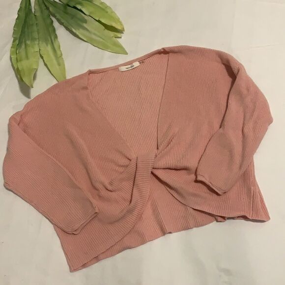 🎀IDEM Ditto Front Cross Over Sweater🎀 - Picture 2 of 8